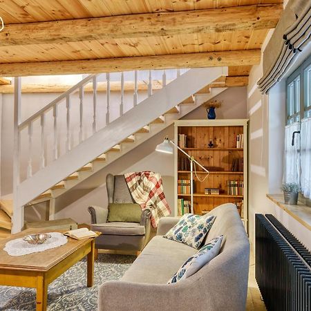 Noszvaj Huset Apartment Bagian luar foto